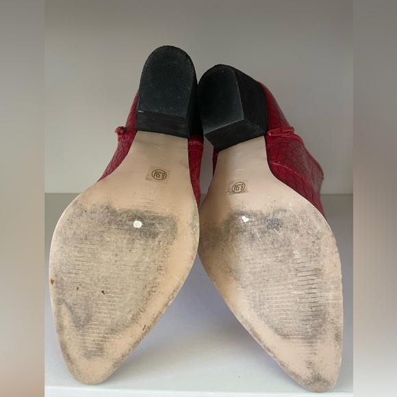 Red boots by Coconuts, Size 6.5 - Picture 4 of 4